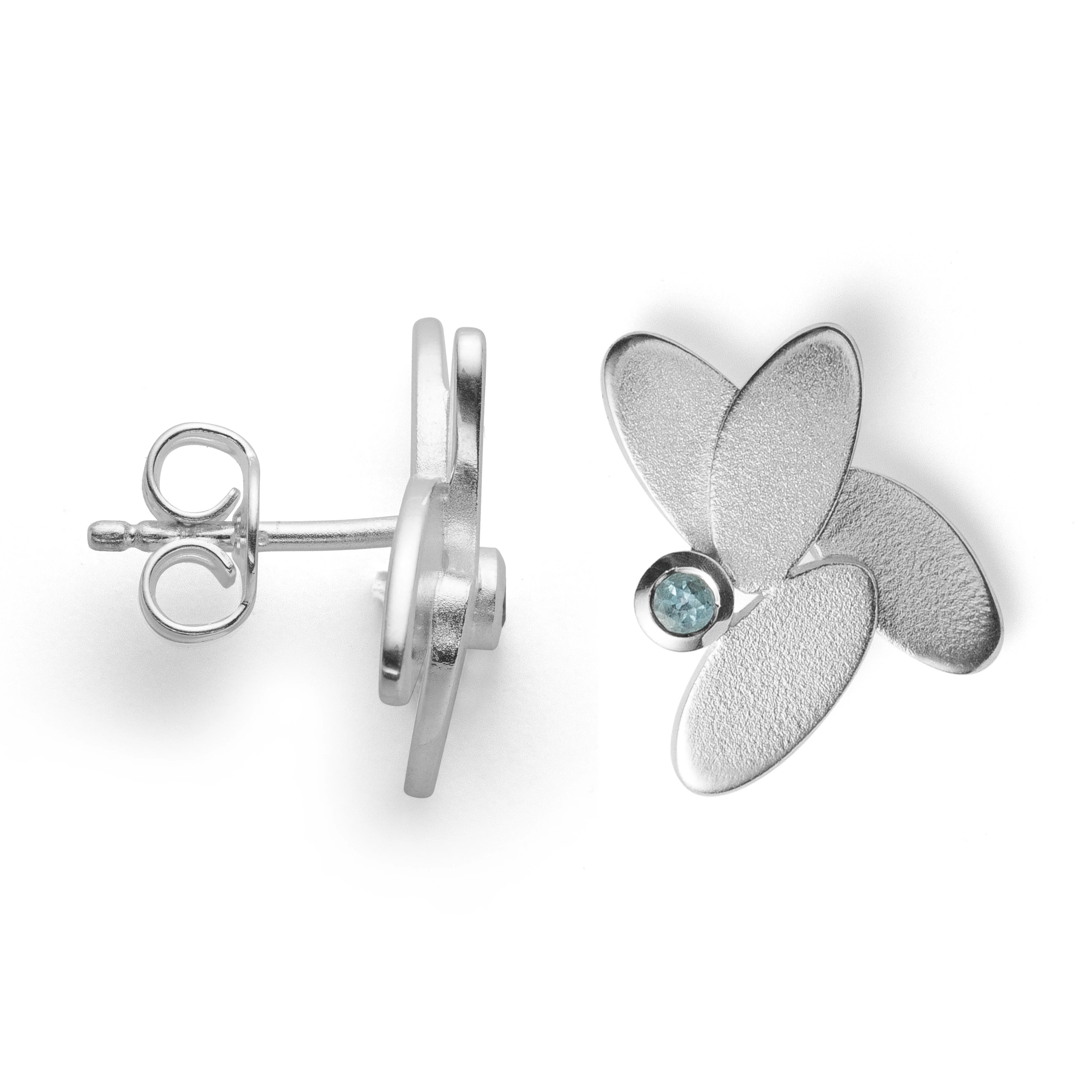 925/- Ørestikker sandblæst, blå topas 0,09ct