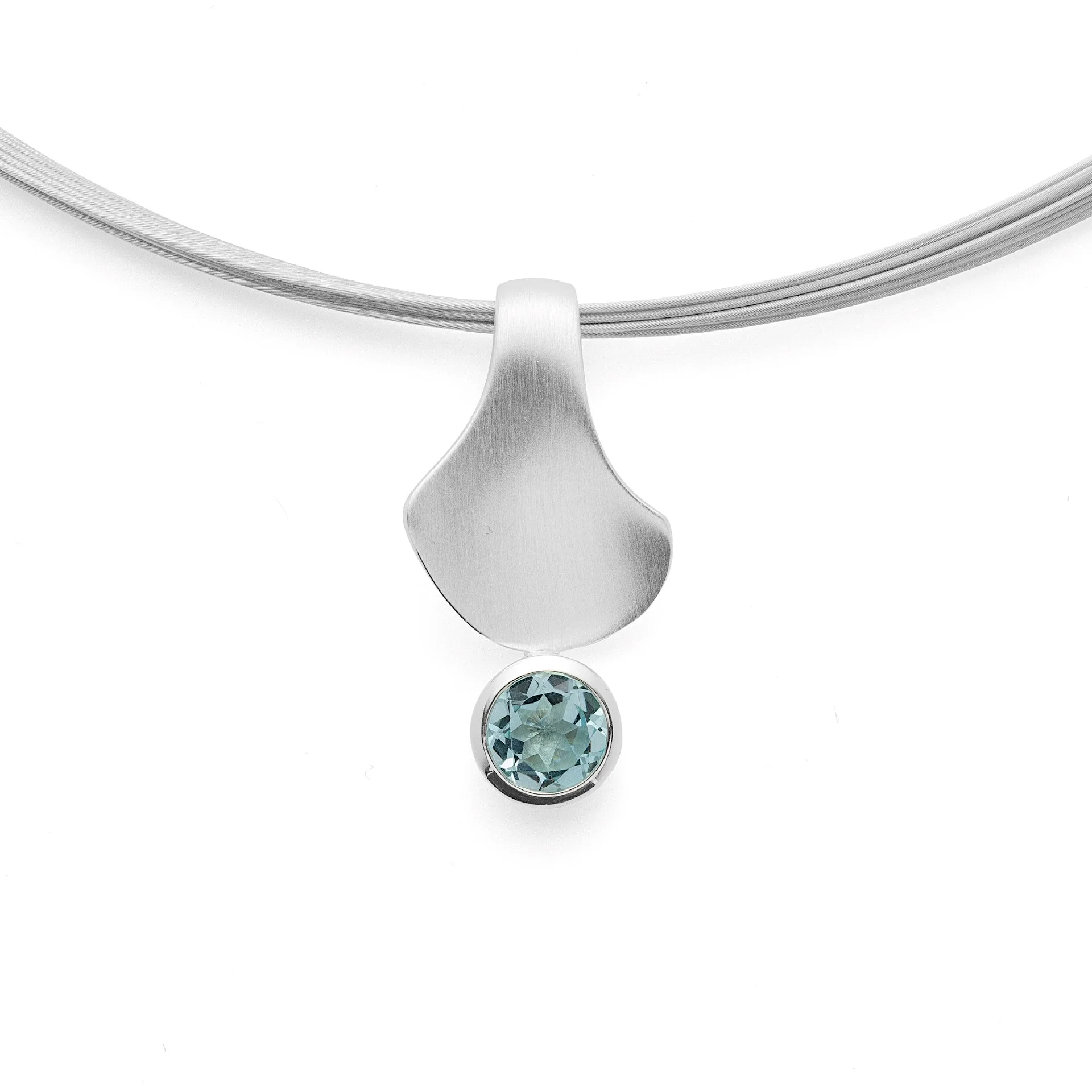 925/- Vedhæng mat/blank, blå topas 1,08ct