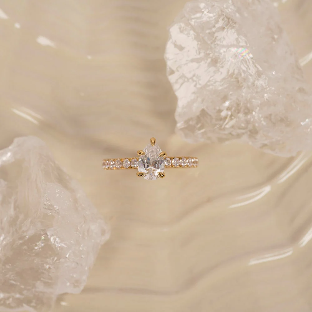 LUXURY Modern dråbe 14kt. guldring m. lab grown diamant 1,4ct TW/VS2